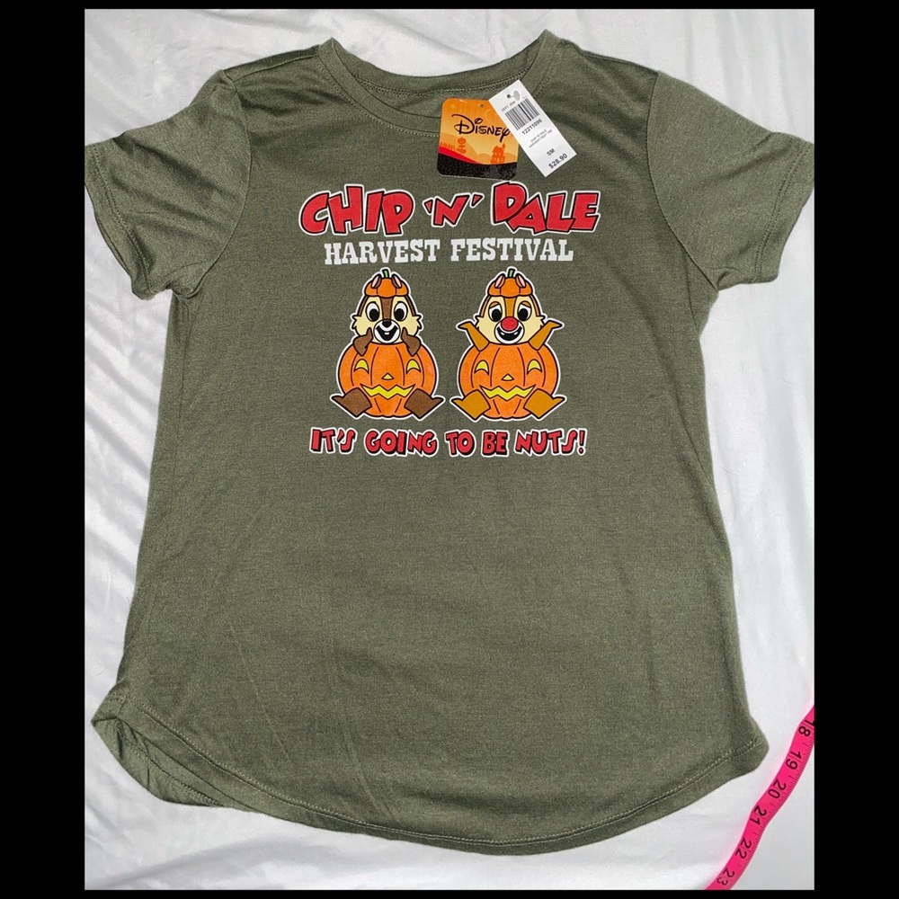 Disney Chip & Dale Fall t-shirt women’s SMALL NWT